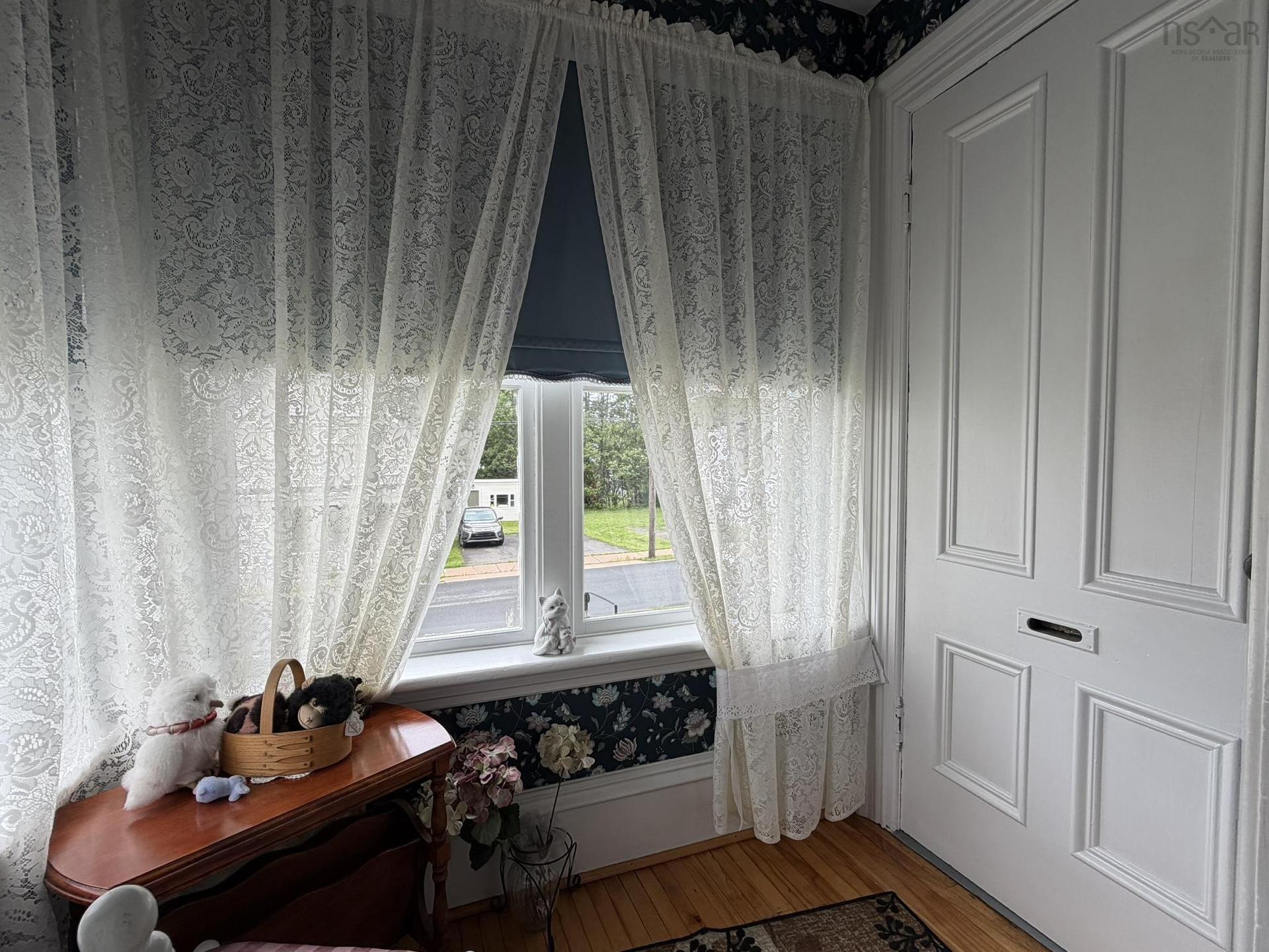 416 Pleasant Street, New Glasgow, NS - Indoor Photo Showing Other Room