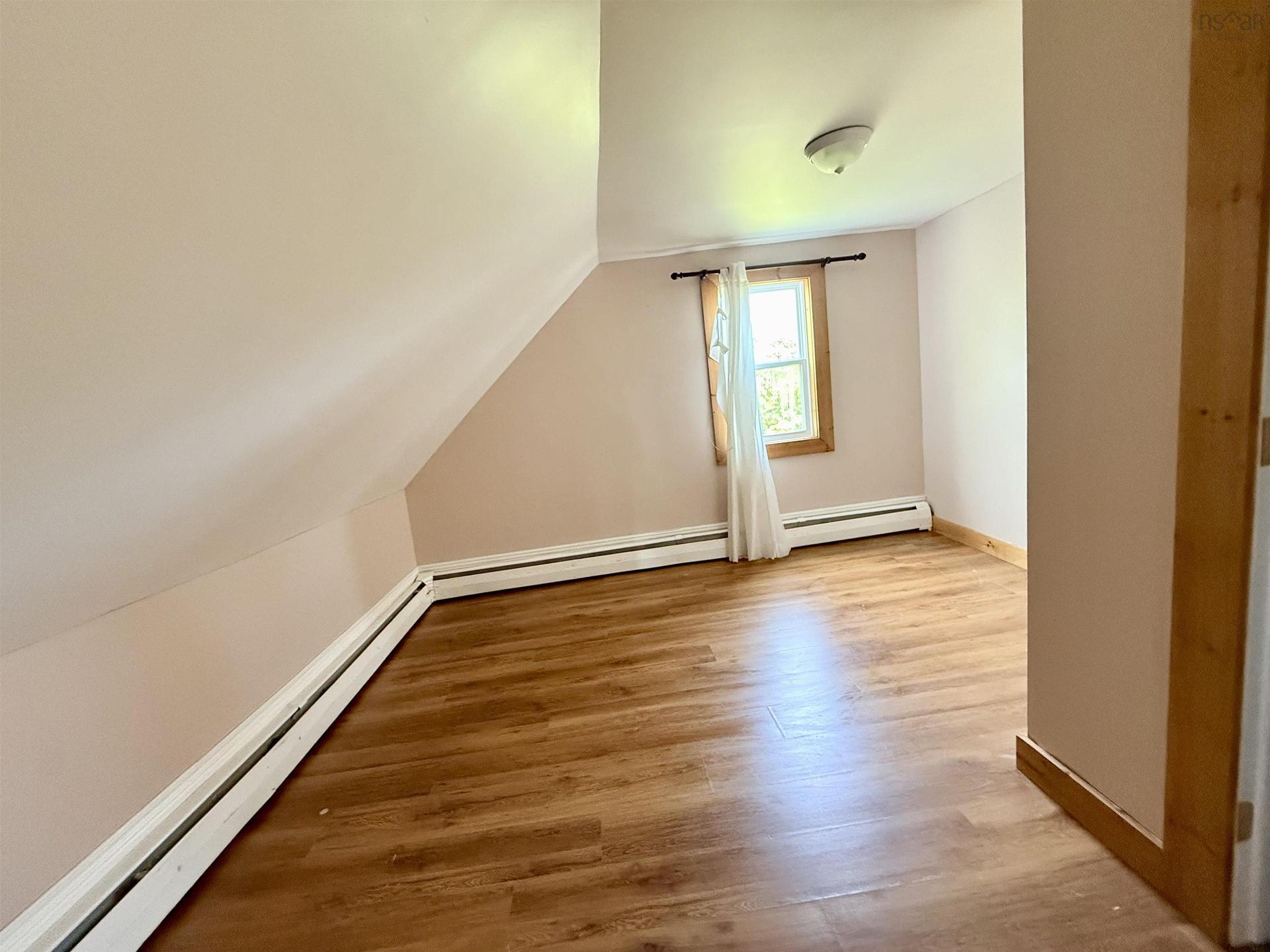27 Starrs Road, Yarmouth, NS - Indoor Photo Showing Other Room