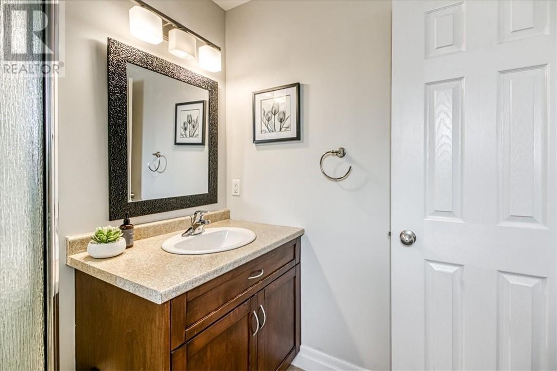 33 Oak, Capreol, ON - Indoor Photo Showing Bathroom