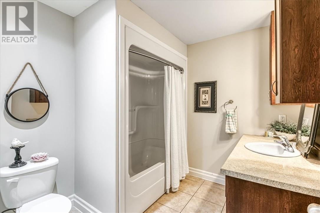 33 Oak, Capreol, ON - Indoor Photo Showing Bathroom