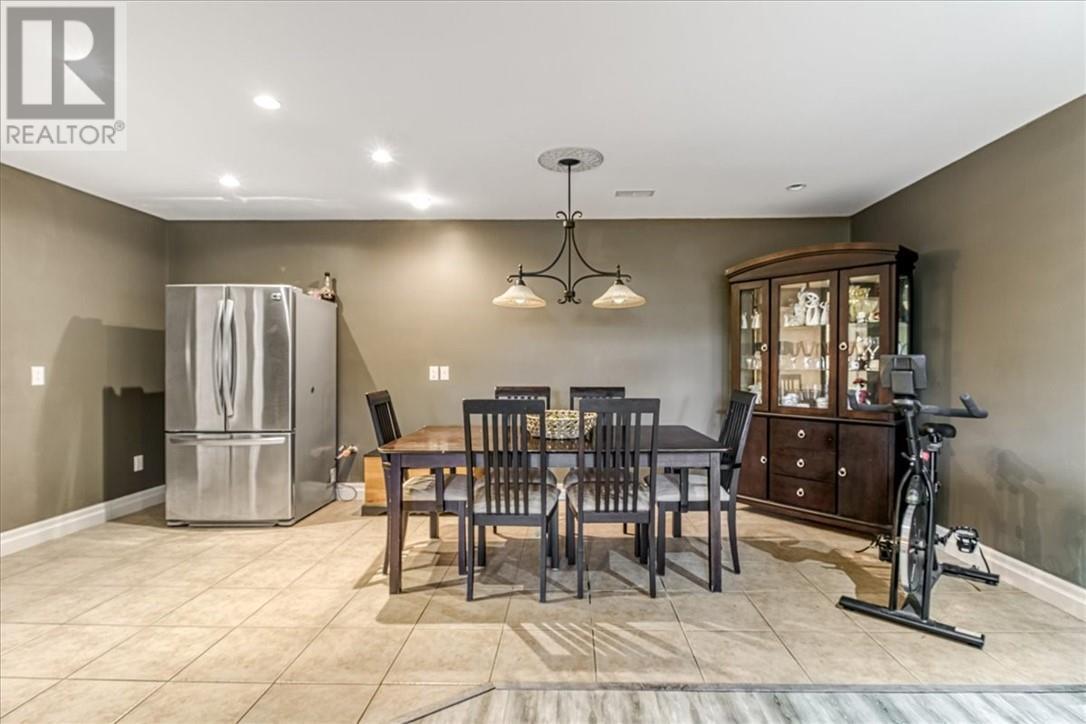 33 Oak, Capreol, ON - Indoor Photo Showing Dining Room