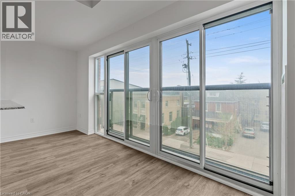 427 Aberdeen Avenue Unit# 102, Hamilton, ON - Indoor Photo Showing Other Room