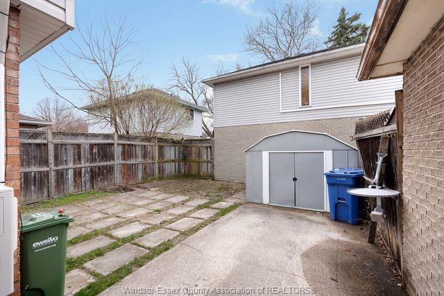 8665 Darlington Crescent, Windsor, ON