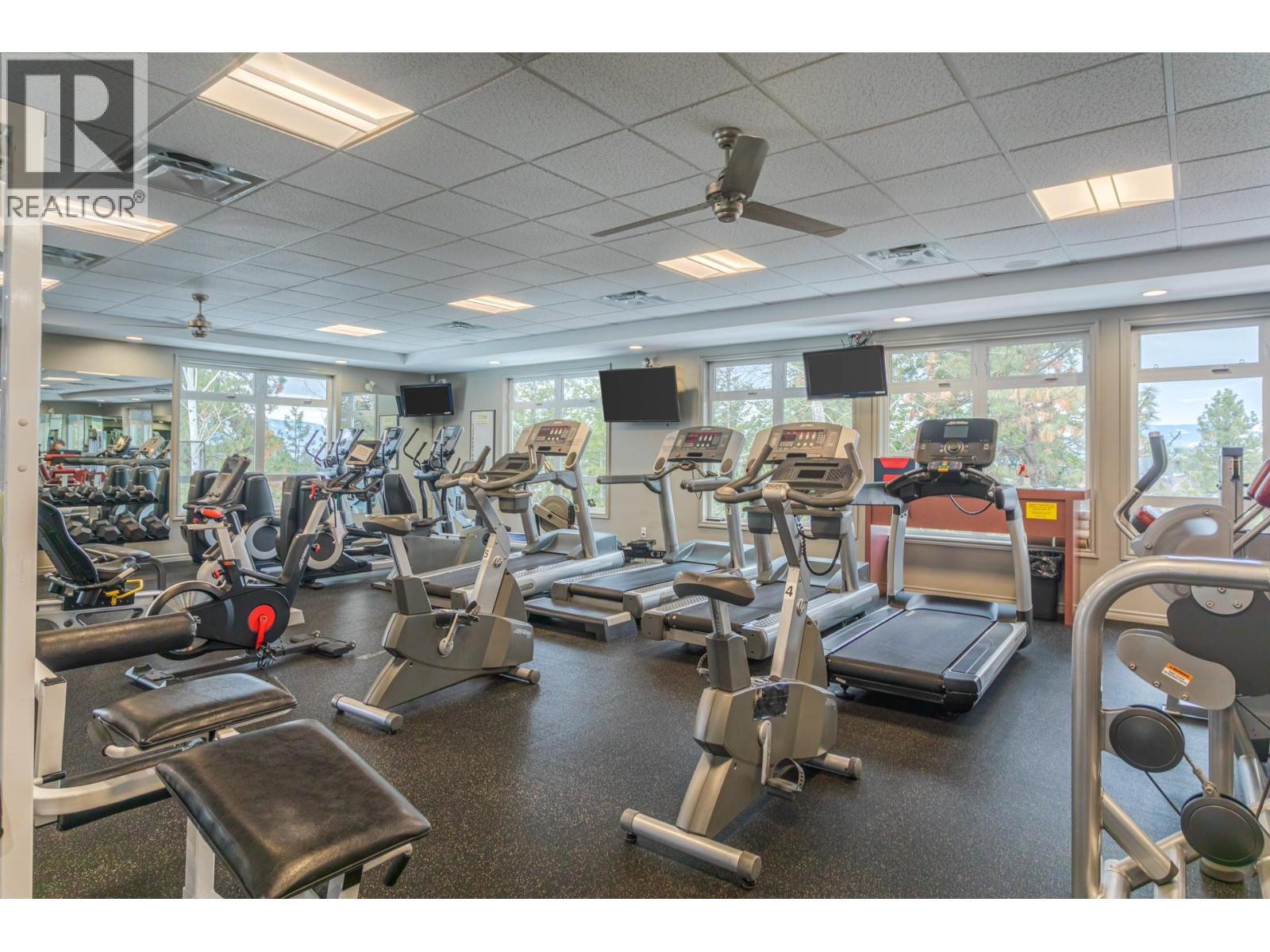 4122 Gallaghers Boulevard S, Kelowna, BC - Indoor Photo Showing Gym Room