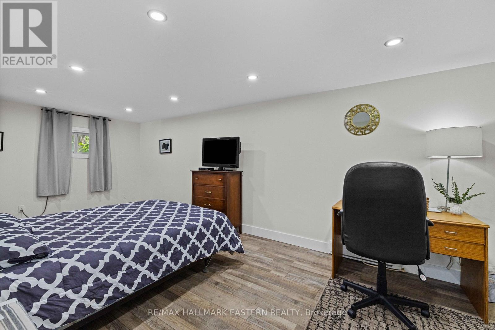 2694 County Road 6 E, Douro-Dummer, ON - Indoor Photo Showing Bedroom