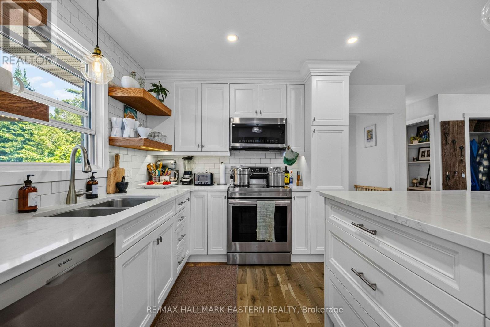 2694 County Road 6 E, Douro-Dummer, ON - Indoor Photo Showing Kitchen With Double Sink