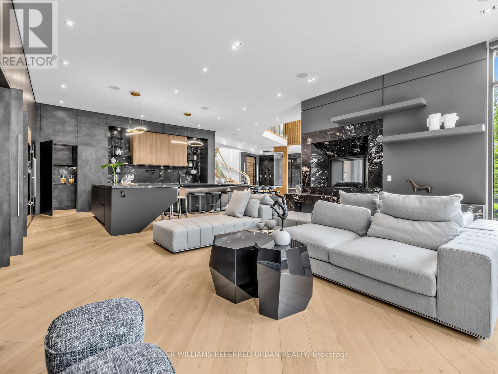 22 Hammok Crescent, Markham, ON - Indoor Photo Showing Living Room