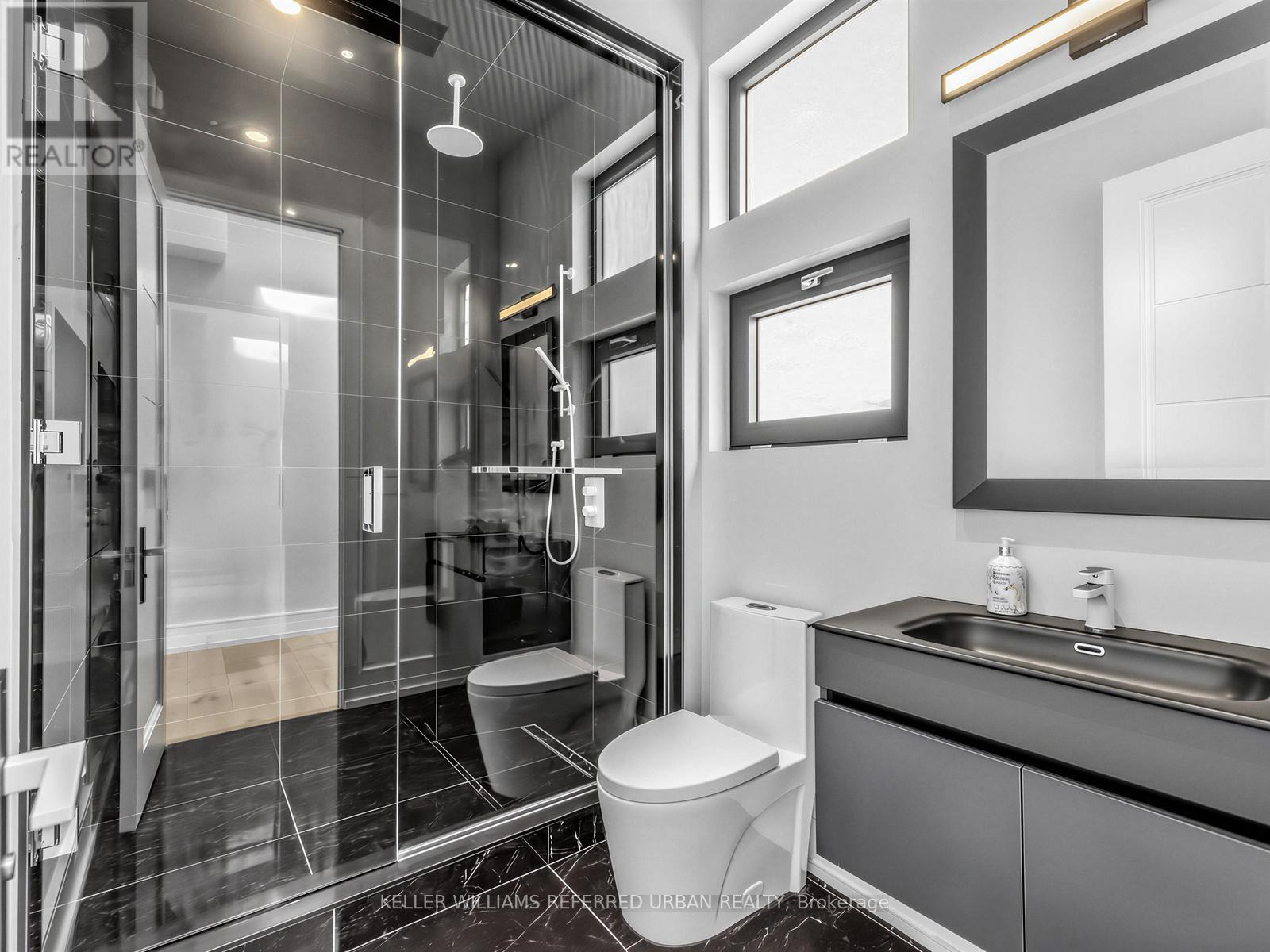 22 Hammok Crescent, Markham, ON - Indoor Photo Showing Bathroom