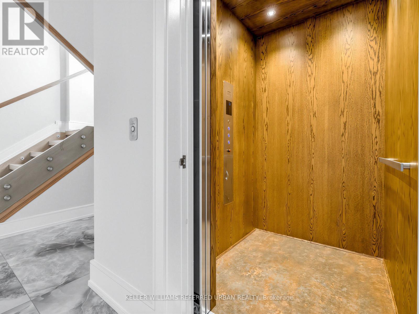 22 Hammok Crescent, Markham, ON - Indoor Photo Showing Other Room