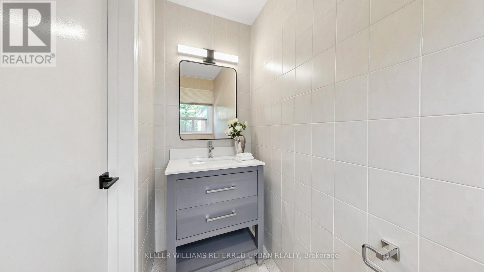 104 Otonabee Avenue, Toronto, ON - Indoor Photo Showing Bathroom