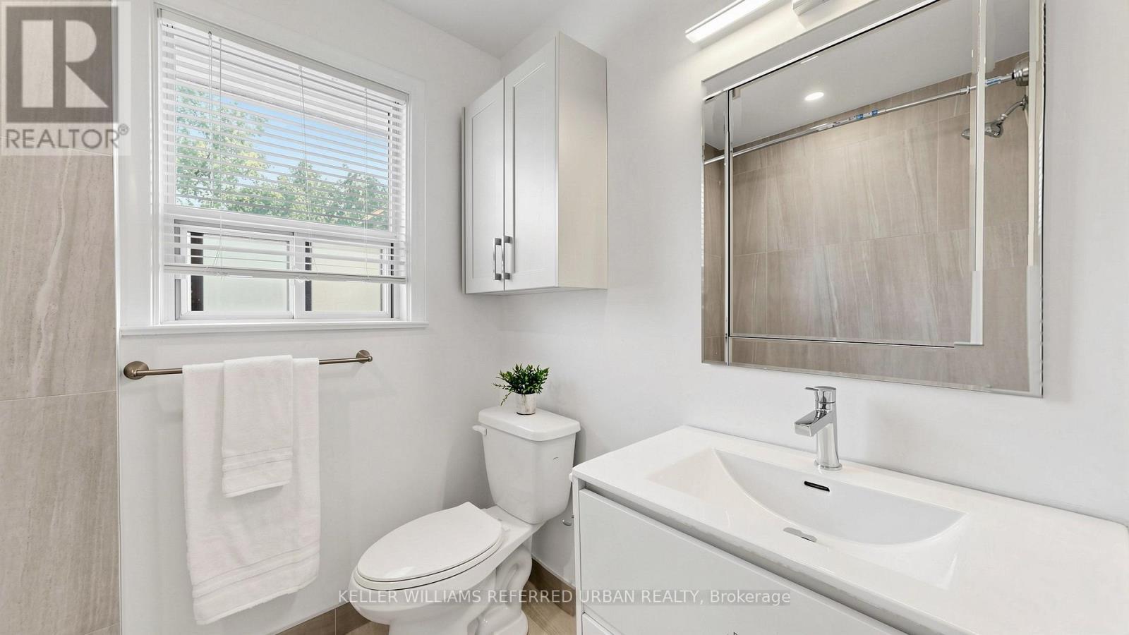 104 Otonabee Avenue, Toronto, ON - Indoor Photo Showing Bathroom