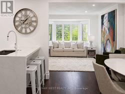 12 BRENTWOOD ROAD S Toronto, ON M8Z 3N2