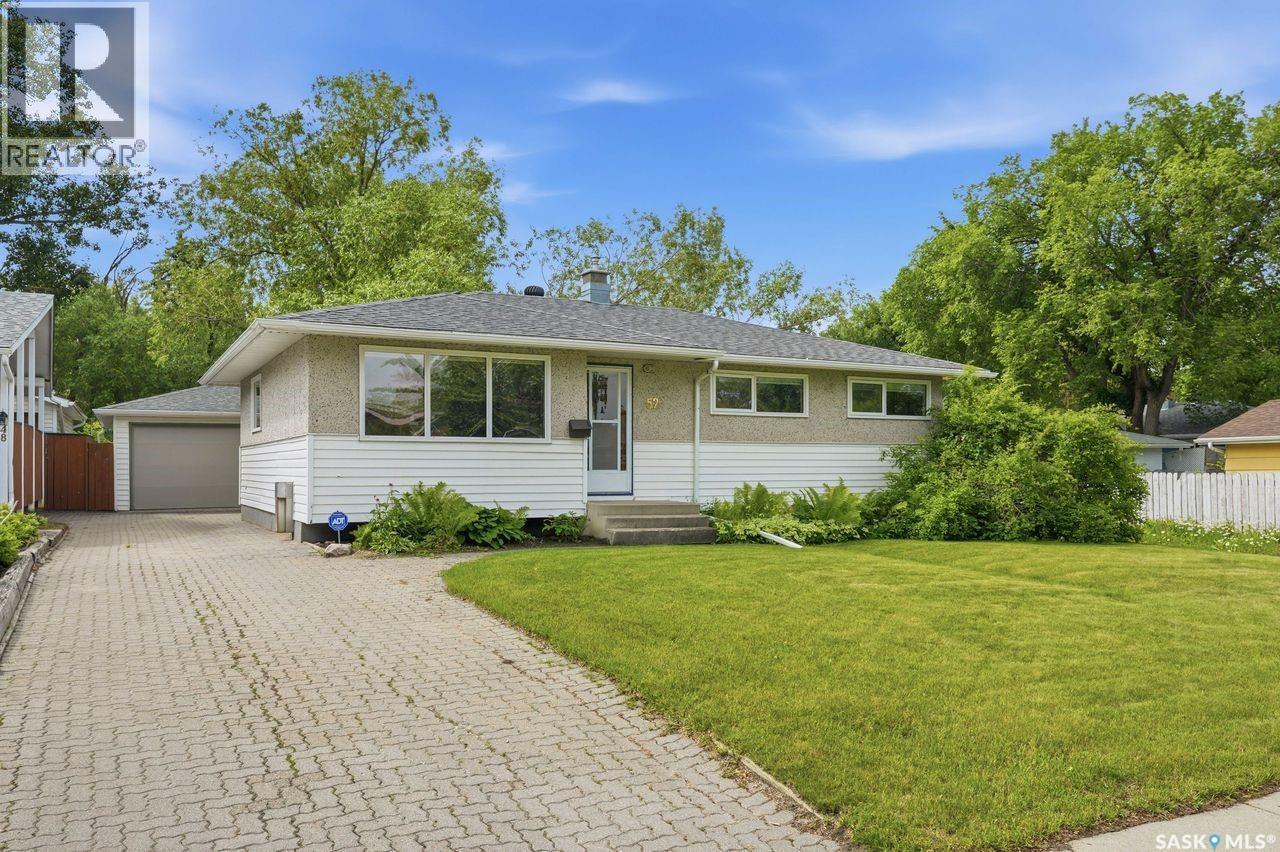 52 Tucker Crescent, Saskatoon, SK - Outdoor