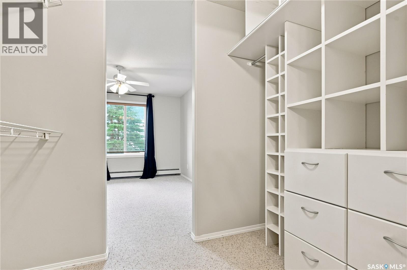 209 215 Lowe Road, Saskatoon, SK - Indoor With Storage