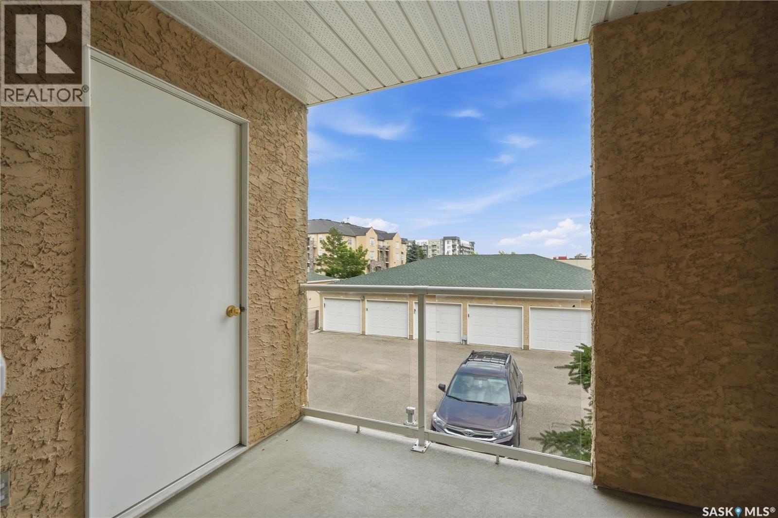 209 215 Lowe Road, Saskatoon, SK - Outdoor With Balcony With Exterior