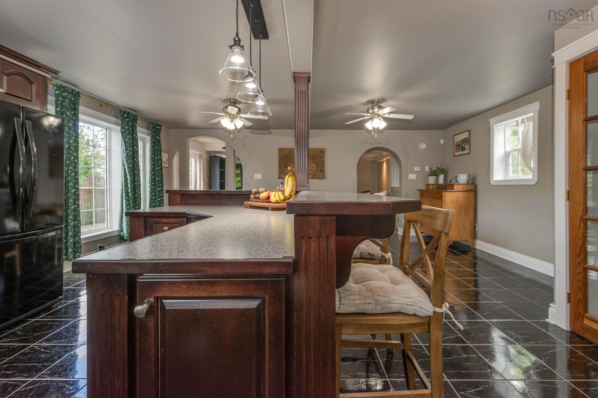 1006 Middle River Road, Rocklin, NS - Indoor