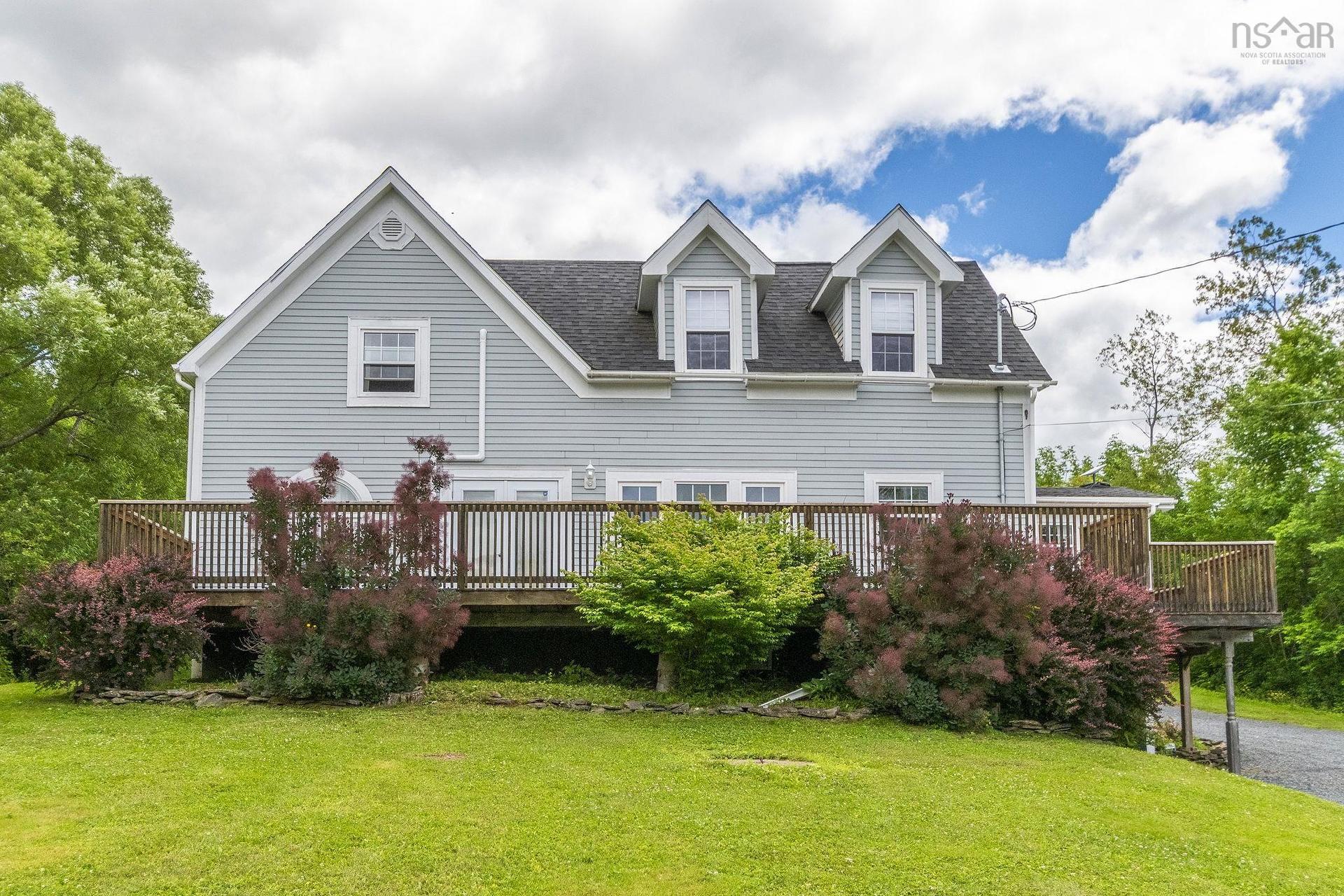 1006 Middle River Road, Rocklin, NS - Outdoor
