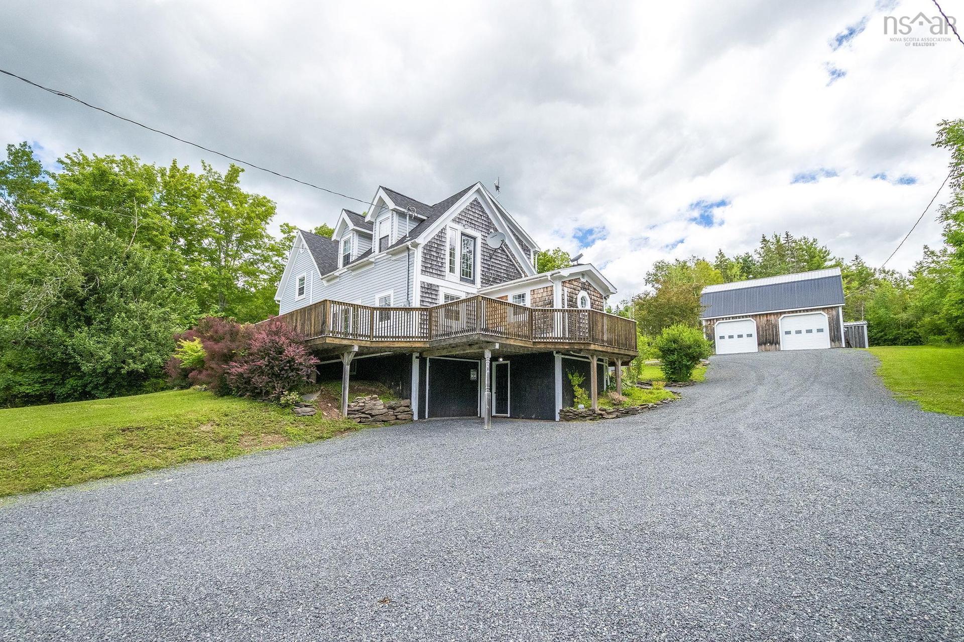 1006 Middle River Road, Rocklin, NS - Outdoor With Deck Patio Veranda