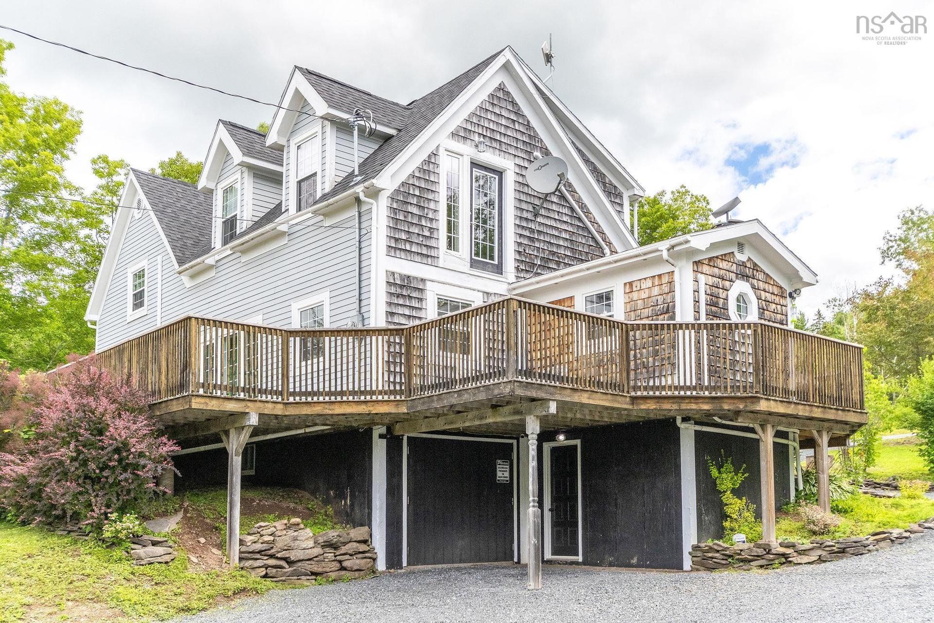 1006 Middle River Road, Rocklin, NS - Outdoor With Deck Patio Veranda