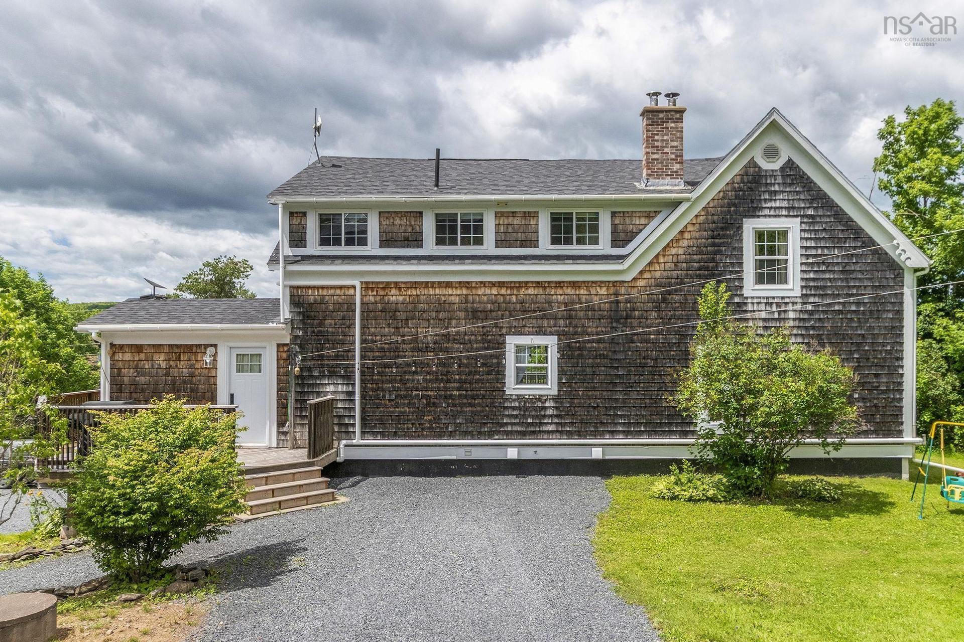 1006 Middle River Road, Rocklin, NS - Outdoor