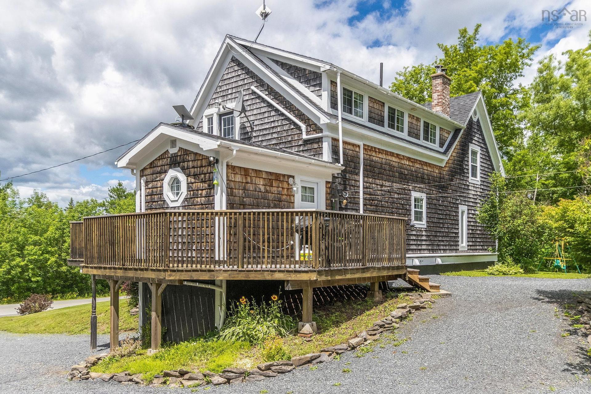 1006 Middle River Road, Rocklin, NS - Outdoor With Deck Patio Veranda