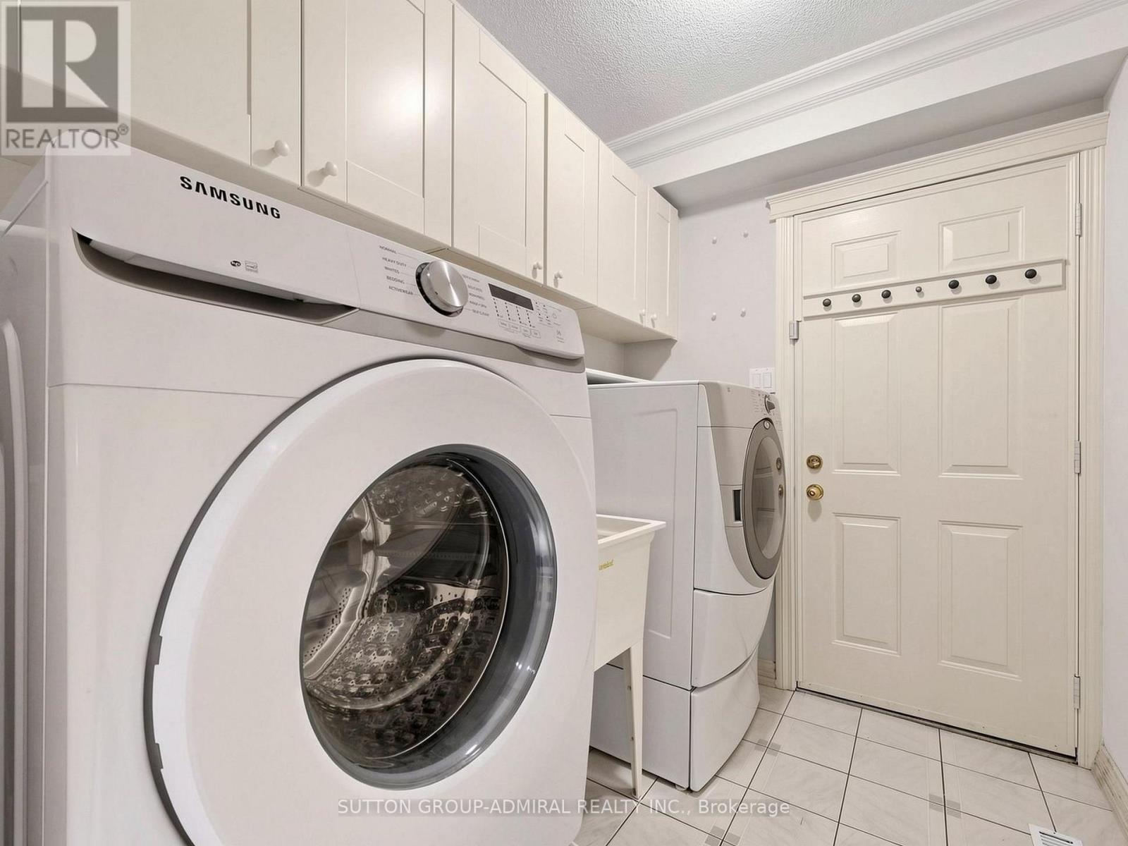 7 Cummings Court, Markham, ON - Indoor Photo Showing Laundry Room