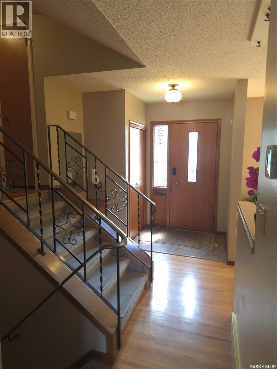 2509 Taylor Street, Saskatoon, SK - Indoor Photo Showing Other Room