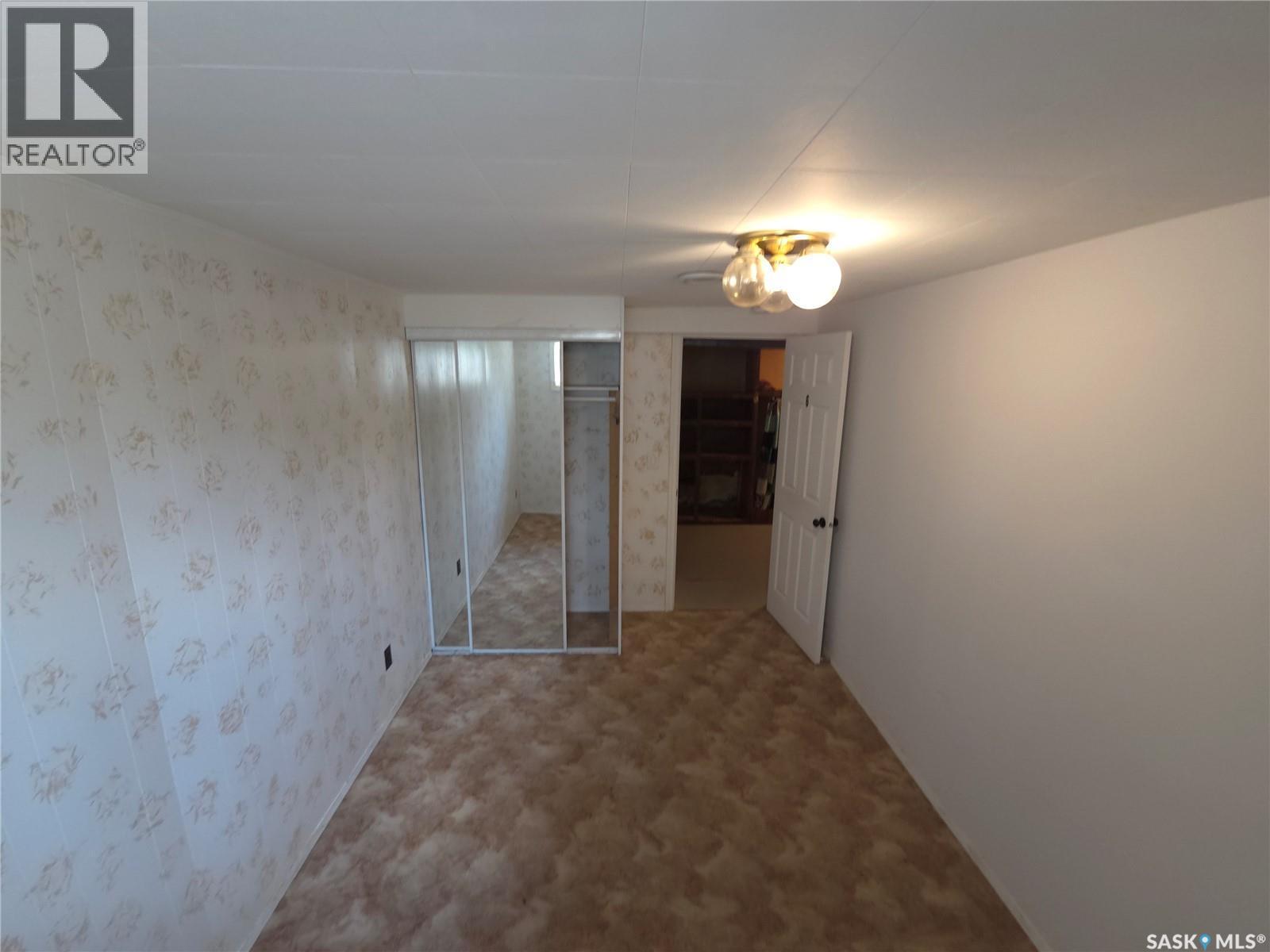 2509 Taylor Street, Saskatoon, SK - Indoor Photo Showing Other Room