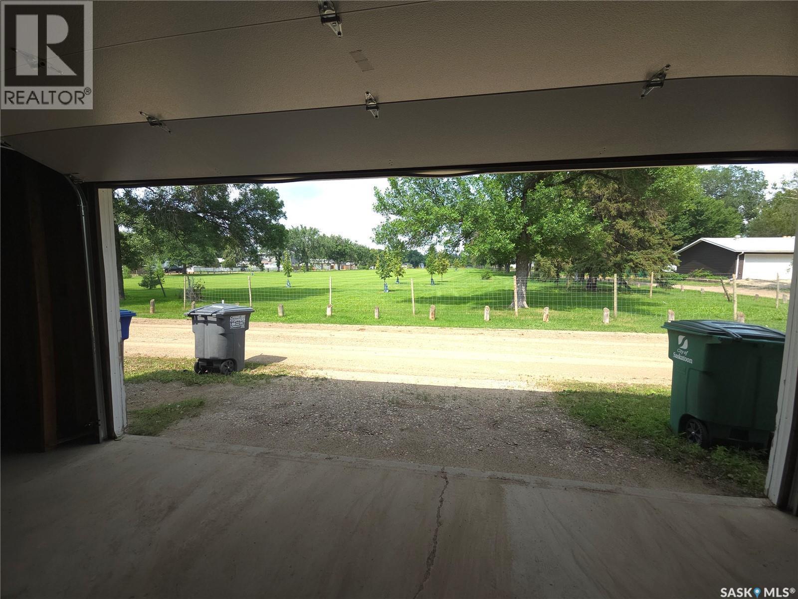 2509 Taylor Street, Saskatoon, SK - Outdoor