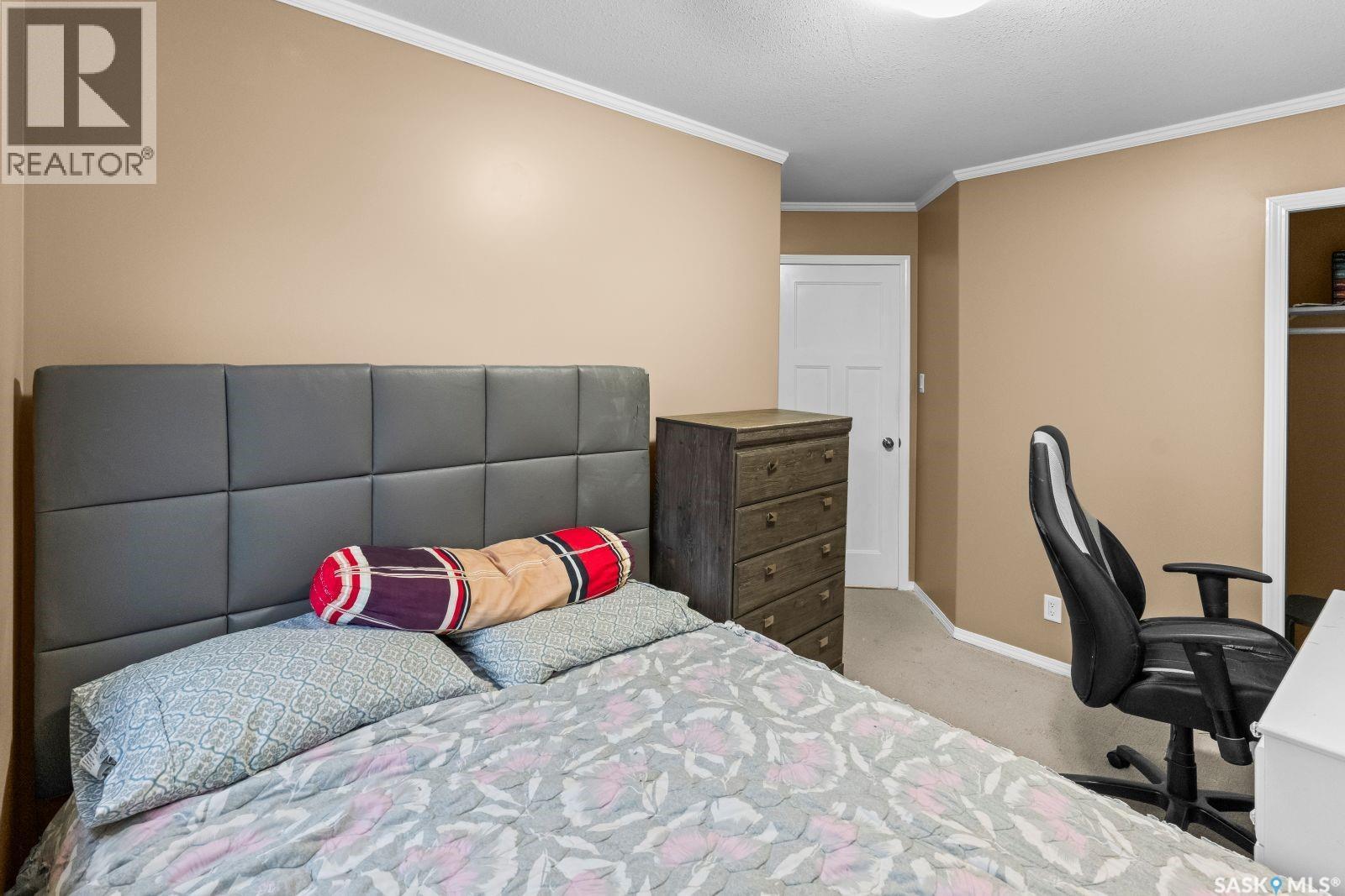 1002 715 Hart Road, Saskatoon, SK - Indoor Photo Showing Bedroom