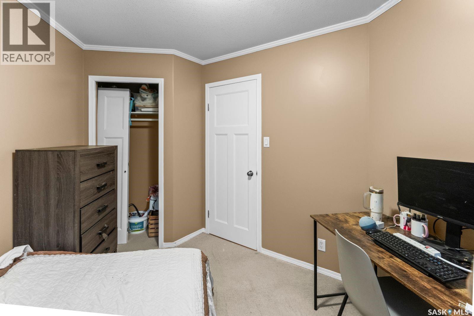 1002 715 Hart Road, Saskatoon, SK - Indoor Photo Showing Bedroom