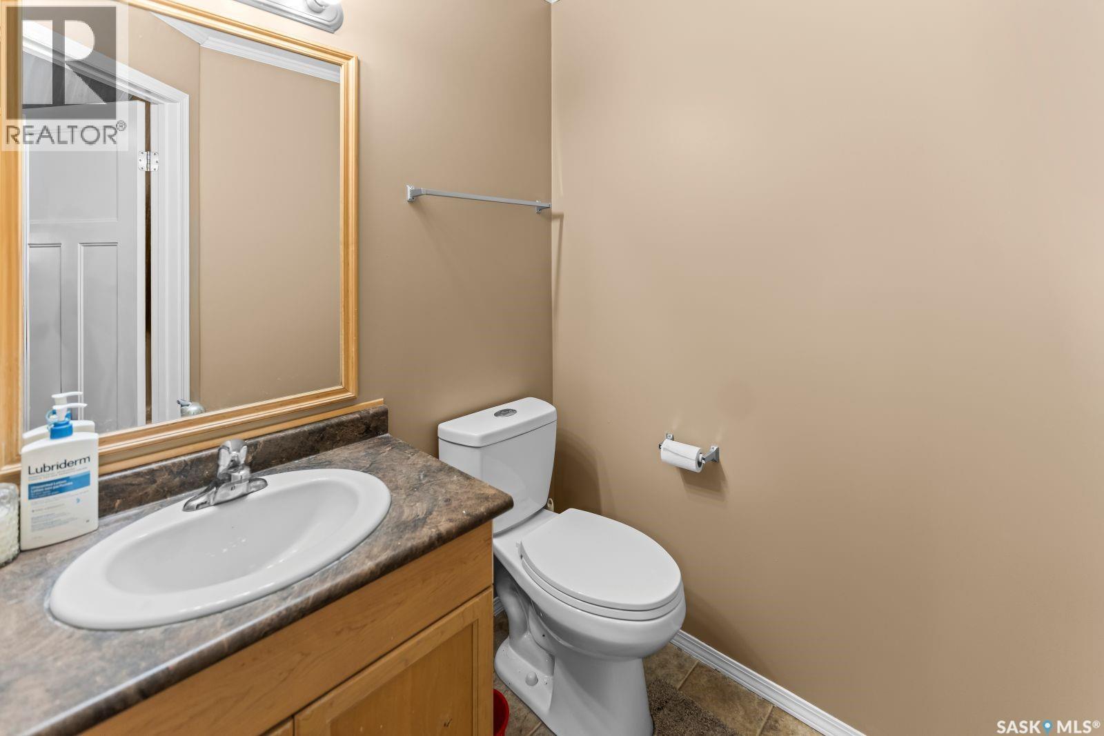 1002 715 Hart Road, Saskatoon, SK - Indoor Photo Showing Bathroom