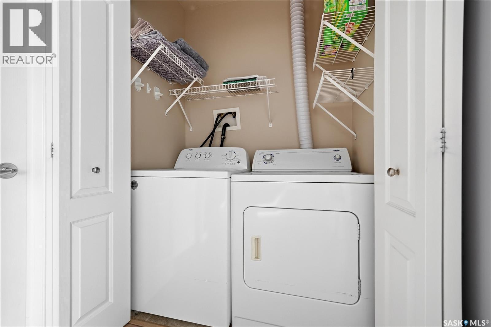 1102 1914 Hamilton Street, Regina, SK - Indoor Photo Showing Laundry Room