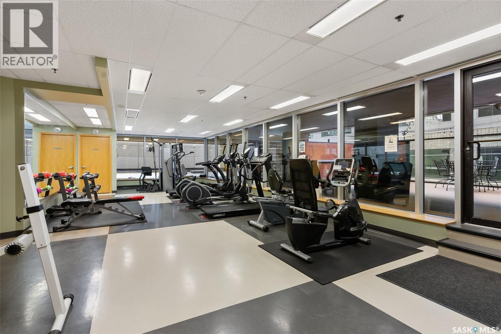 1102 1914 Hamilton Street, Regina, SK - Indoor Photo Showing Gym Room