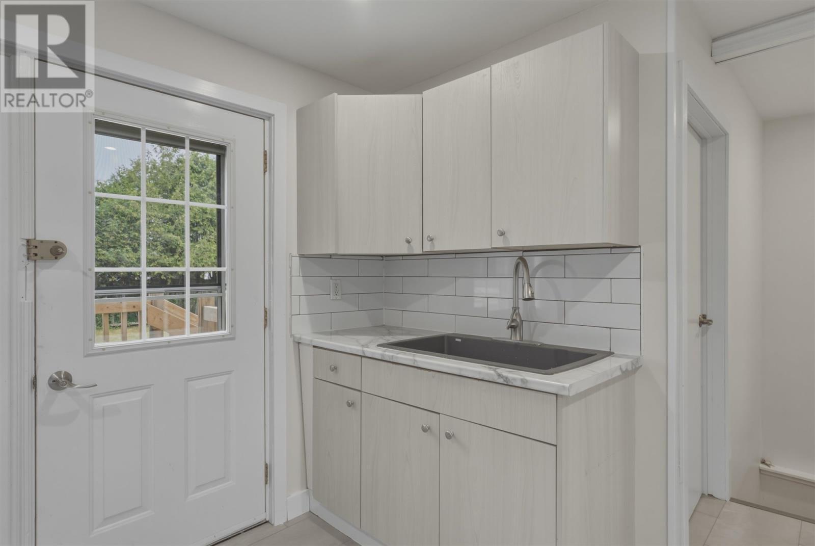 151 Prentice Ave, Sault Ste. Marie, ON - Indoor