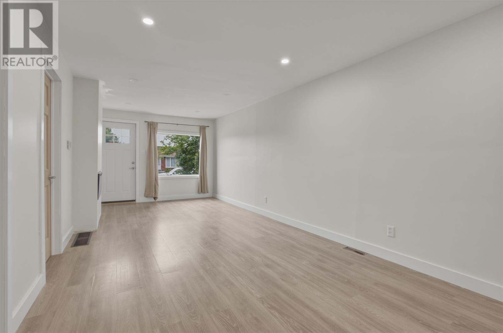 151 Prentice Ave, Sault Ste. Marie, ON - Indoor Photo Showing Other Room