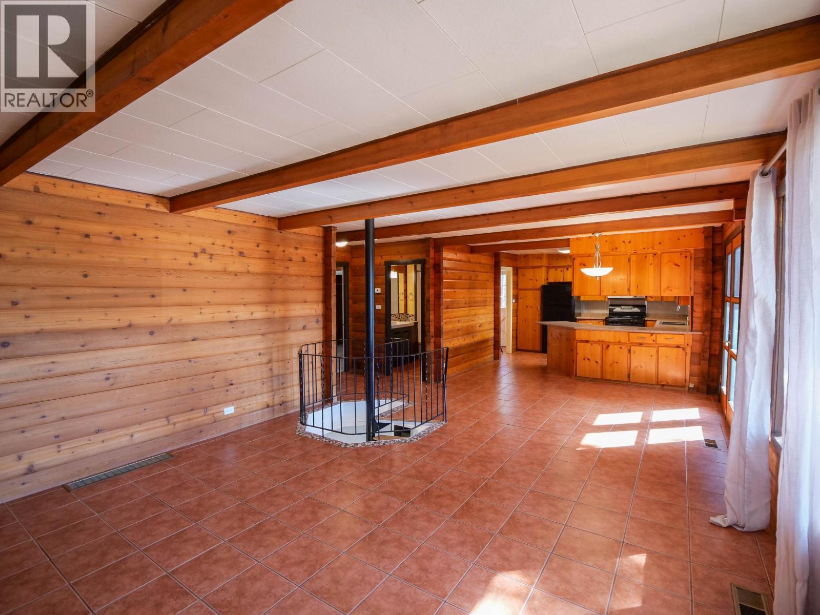 182 S Coach Road, Quesnel, BC - Indoor Photo Showing Other Room