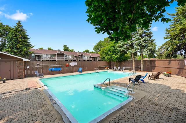 11-760 River Rd, Winnipeg, MB - Outdoor With In Ground Pool With Backyard