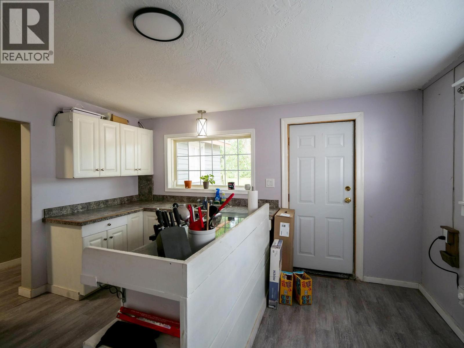 201 Lewis Drive, Quesnel, BC - Indoor