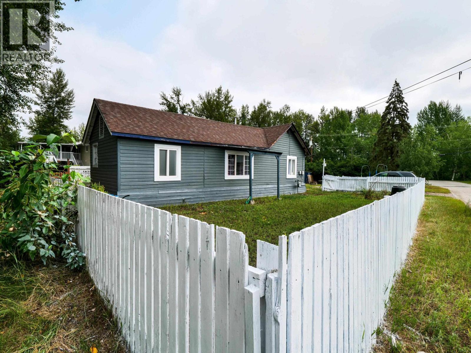 201 Lewis Drive, Quesnel, BC - Outdoor