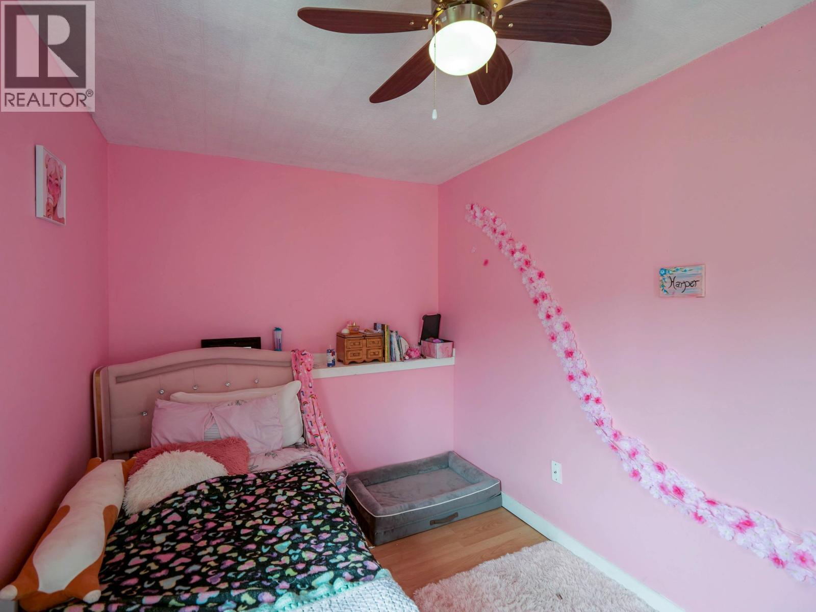 201 Lewis Drive, Quesnel, BC - Indoor Photo Showing Bedroom