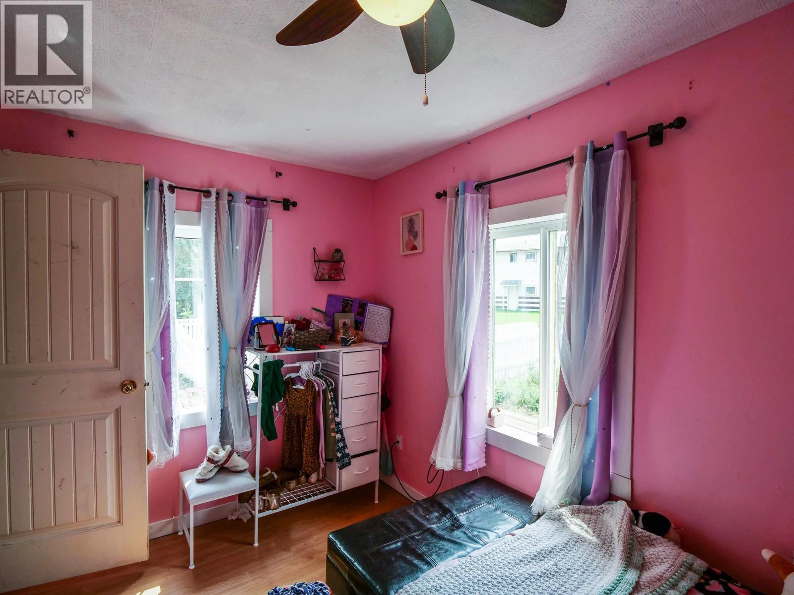 201 Lewis Drive, Quesnel, BC - Indoor Photo Showing Bedroom