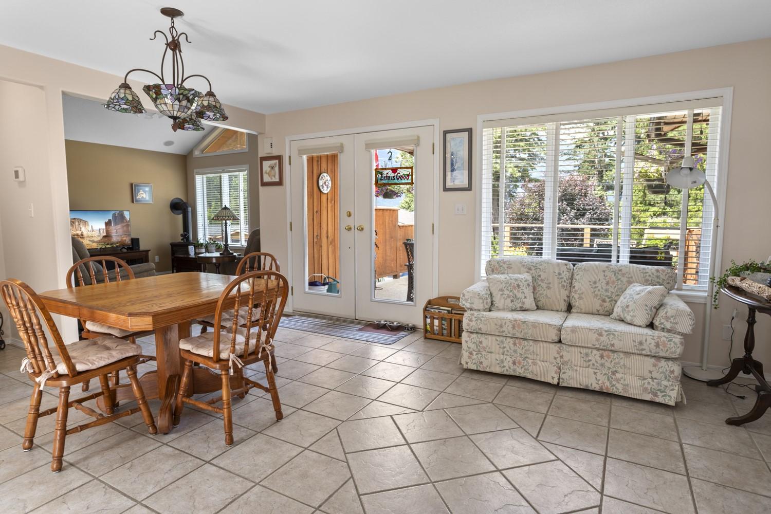 13532 Mountain Shores Road, Boswell, BC - Indoor