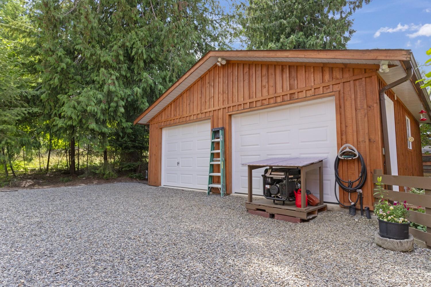 13532 Mountain Shores Road, Boswell, BC - Outdoor With Exterior