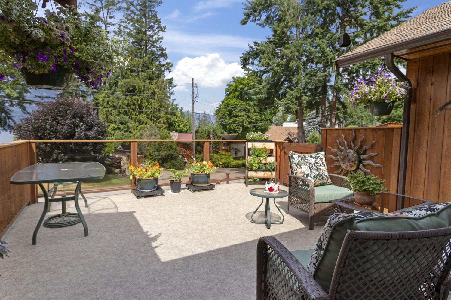13532 Mountain Shores Road, Boswell, BC - Outdoor With Deck Patio Veranda