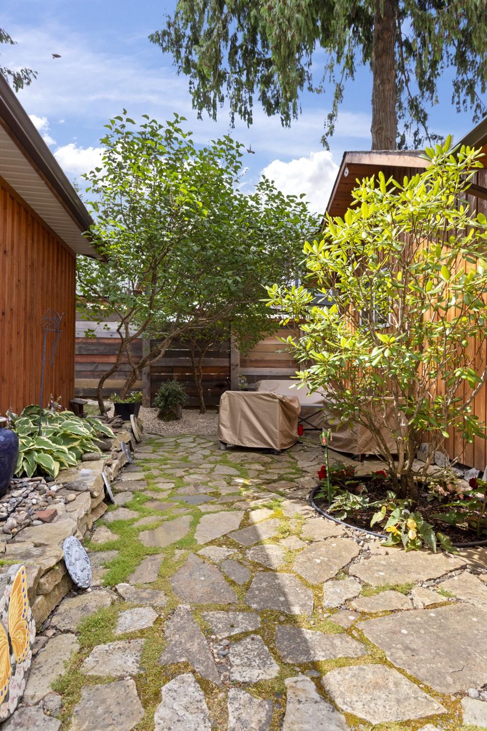 13532 Mountain Shores Road, Boswell, BC - Outdoor