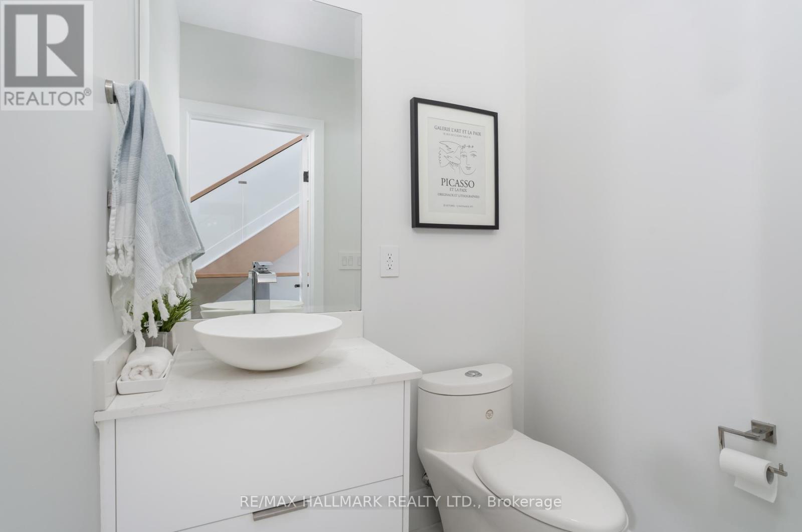 167 Sammon Avenue, Toronto, ON - Indoor Photo Showing Bathroom
