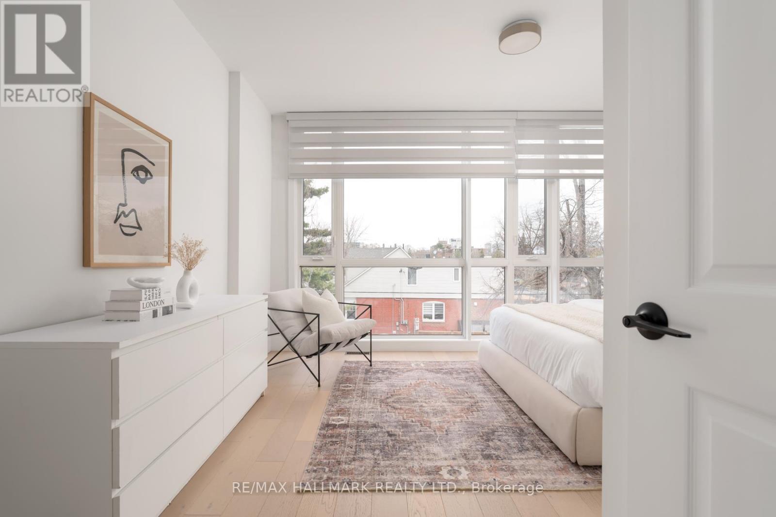 167 Sammon Avenue, Toronto, ON - Indoor