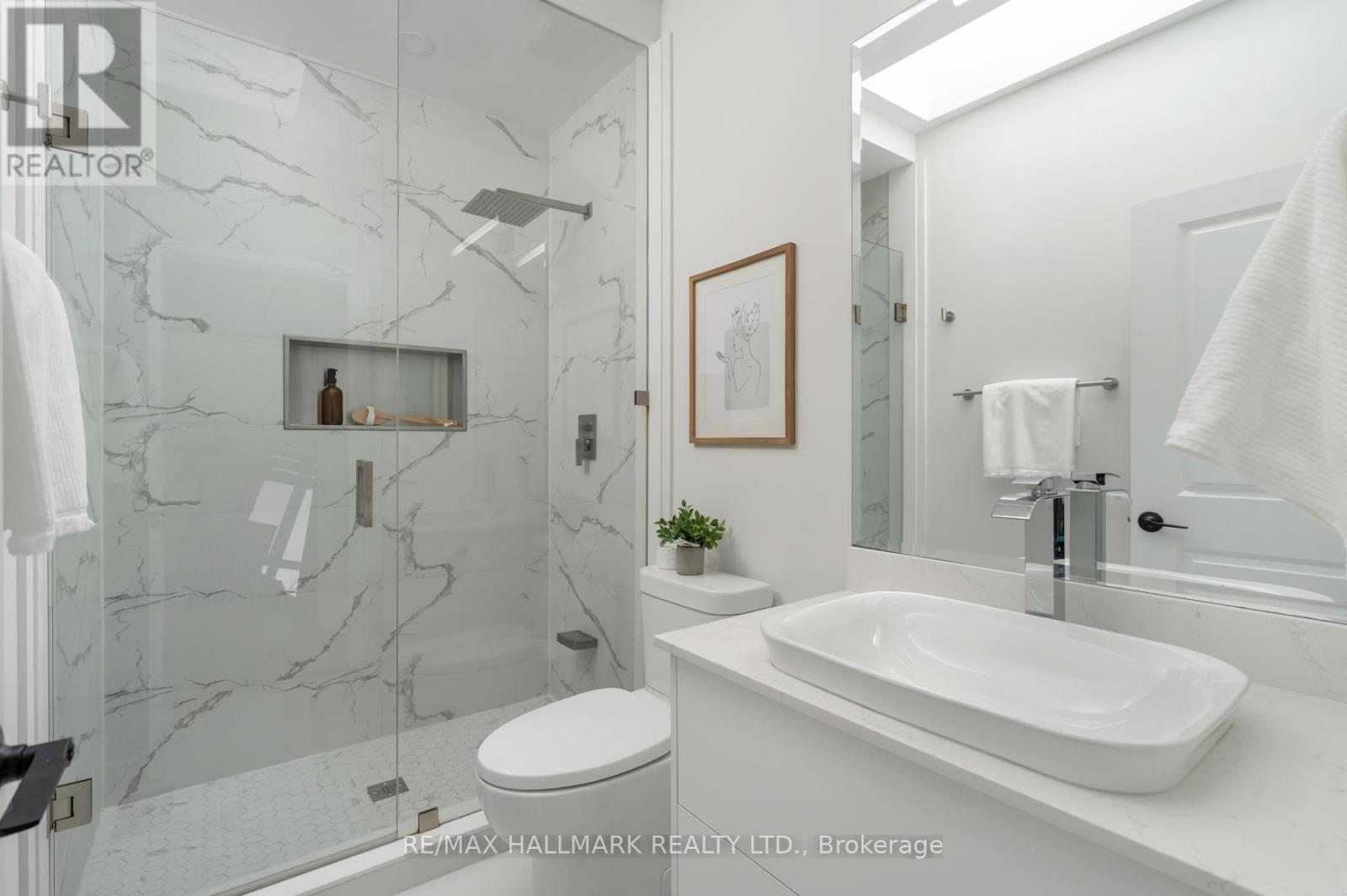 167 Sammon Avenue, Toronto, ON - Indoor Photo Showing Bathroom