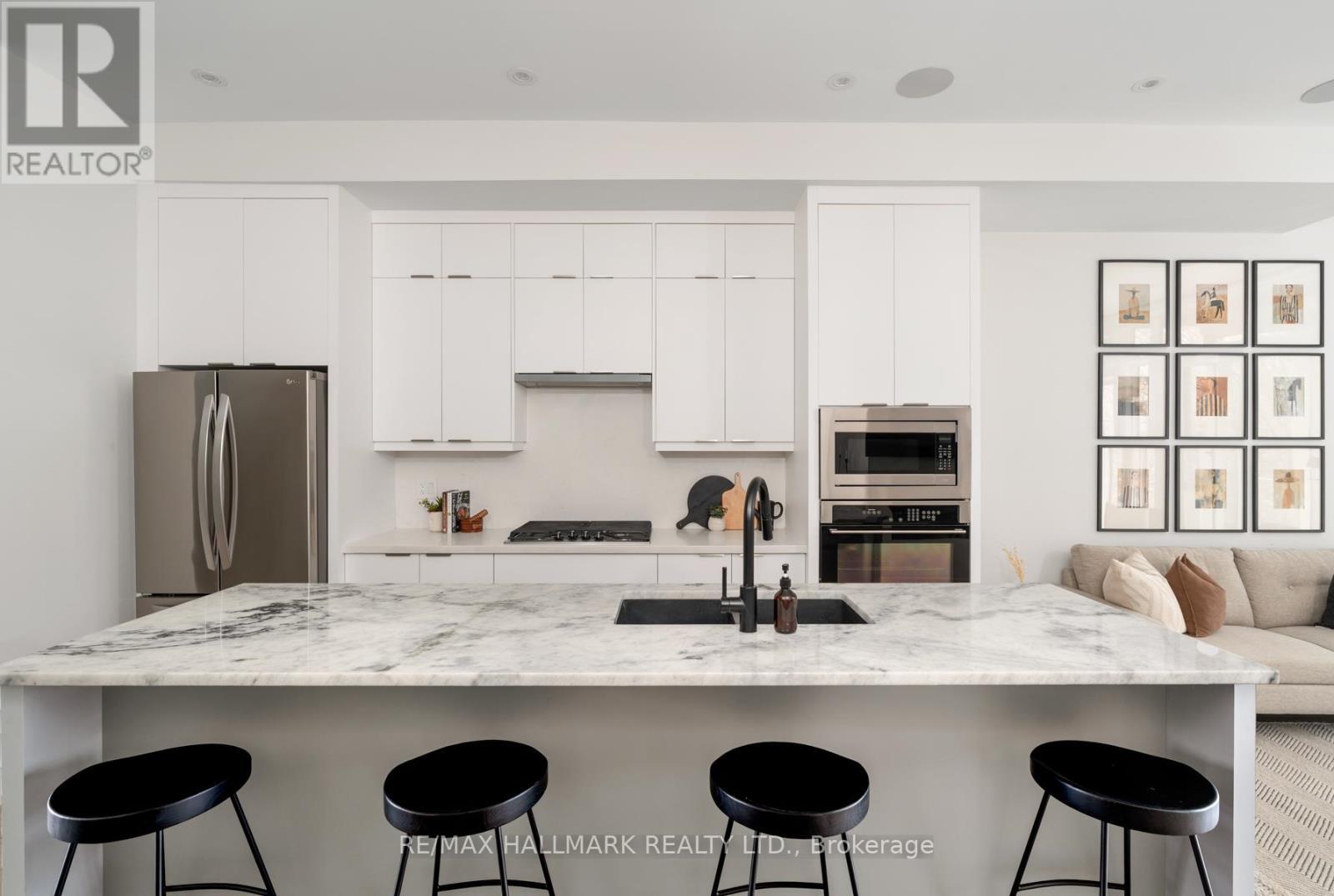 167 Sammon Avenue, Toronto, ON - Indoor Photo Showing Kitchen With Upgraded Kitchen